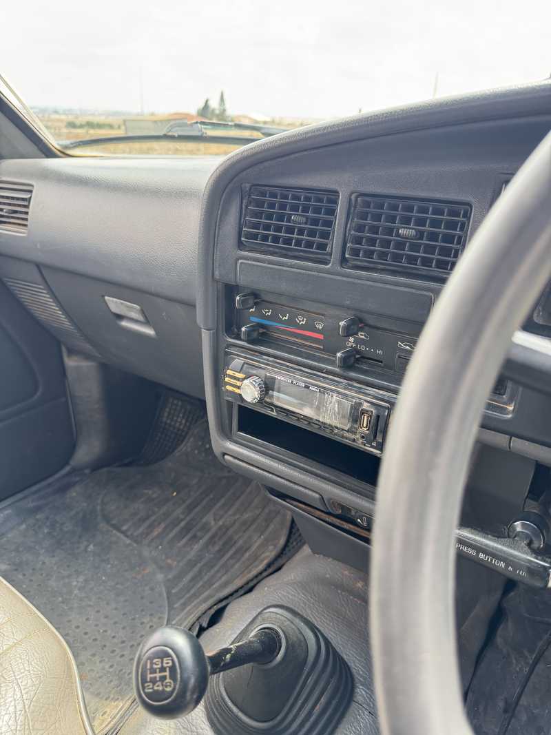 1997 Toyota Hilux 2,4L 1997 Cyprus
