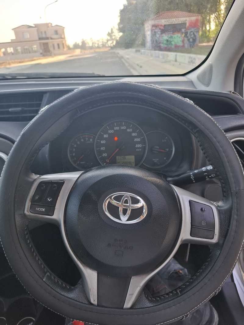 2012 Toyota Yaris 1,0L 2012 Cyprus