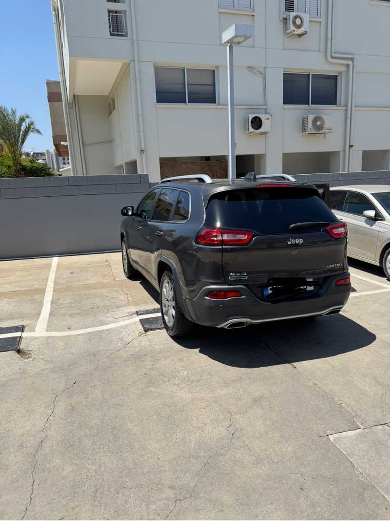 2015 Jeep Cherokee 2,0L 2015 Cyprus