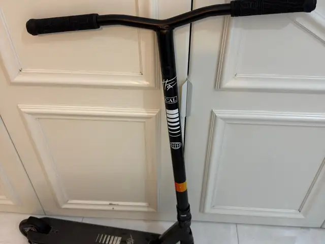 Scooter and helmet, Επαρχία Λεμεσού — Λεμεσός - Άγιος Νεκτάριος