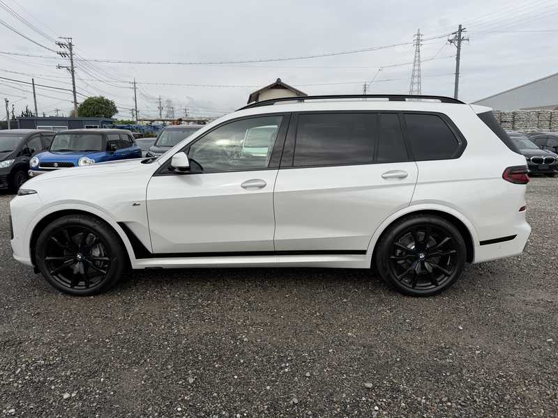 2025 BMW X7 3,0L 2025 Cyprus