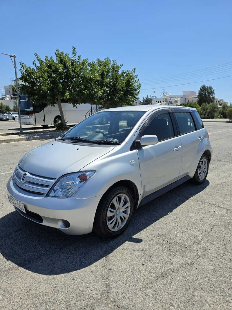 2004 Toyota Ist 1,3L 2004 Cyprus