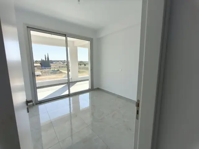 Office for rent paralimni, Famagusta — Paralimni - 9