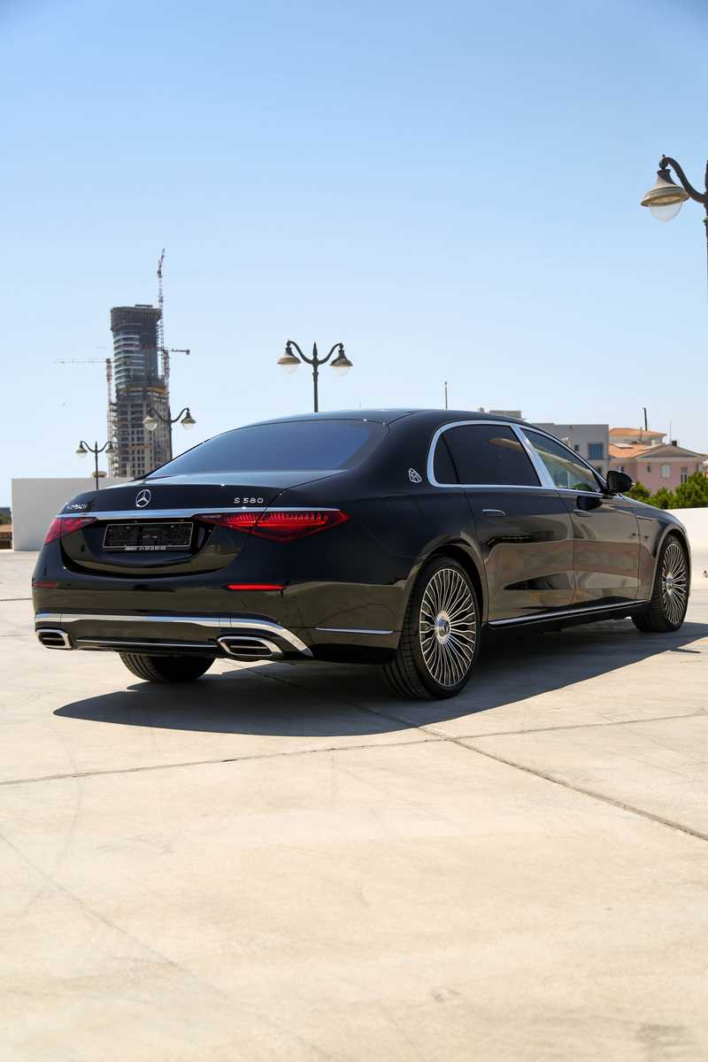 2025 Mercedes-Benz Maybach 4,0L 2025 Cyprus