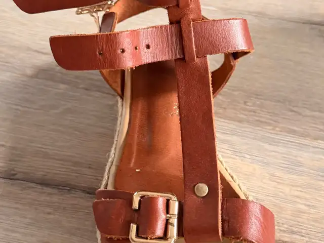 Real leather sandals, Επαρχία Λάρνακας — Λάρνακα - Σκάλα