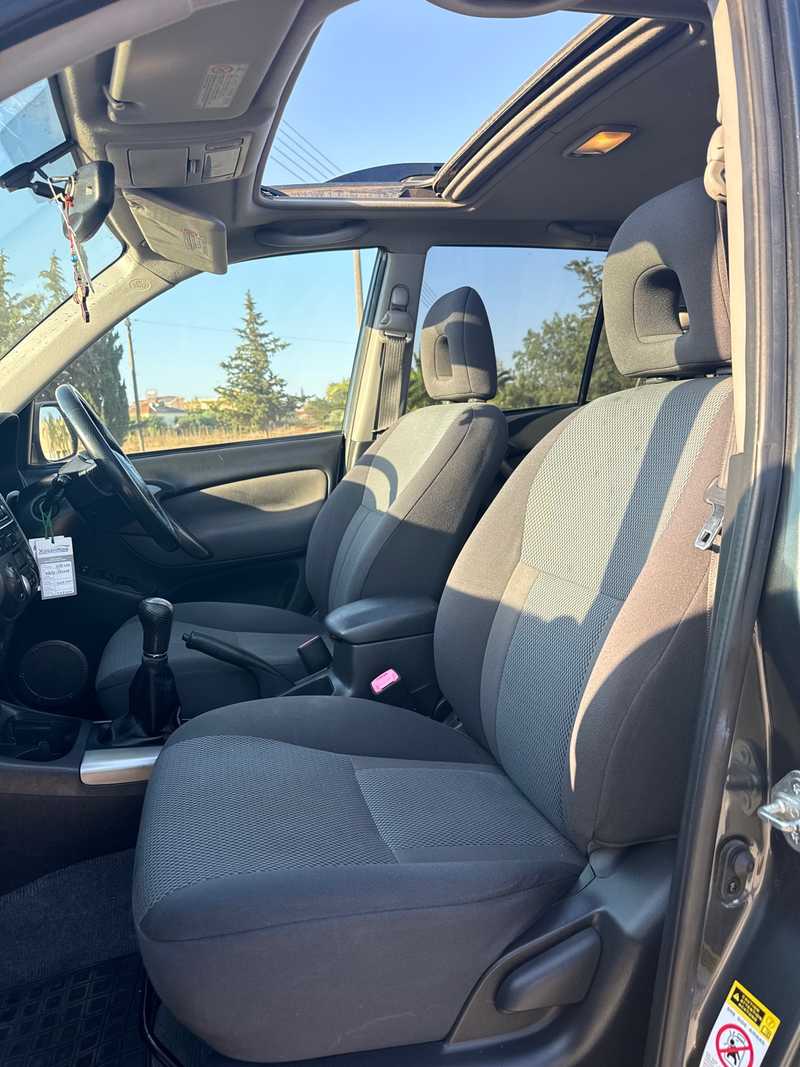 2005 Toyota RAV4 2,0L 2005 Cyprus