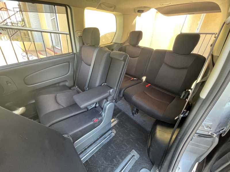 2012 Nissan Serena 2,0L 2012 Cyprus