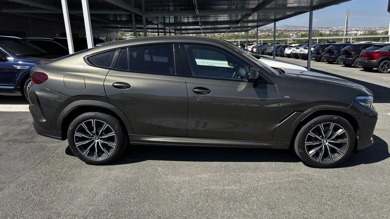 2022 BMW X6 3,0L 2022 Cyprus
