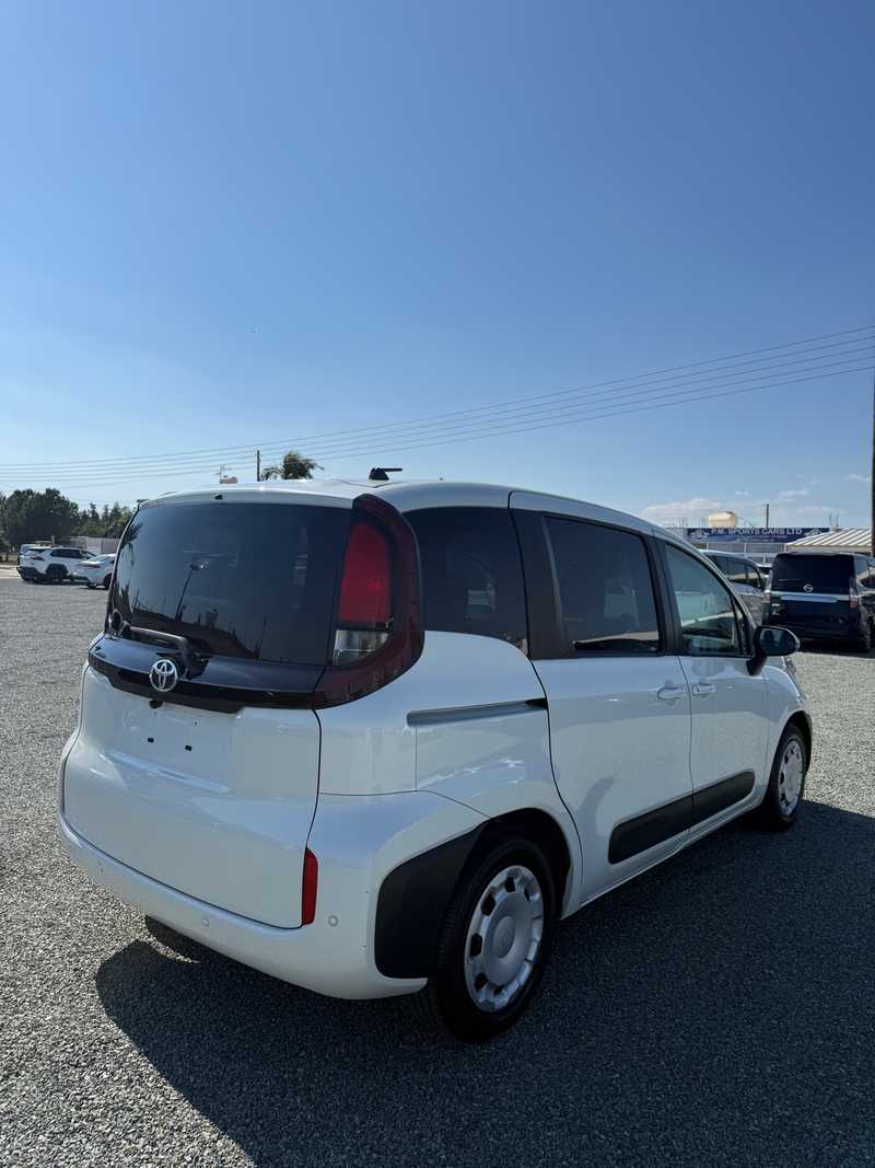 2023 Toyota Sienta 1,5L 2023 Cyprus