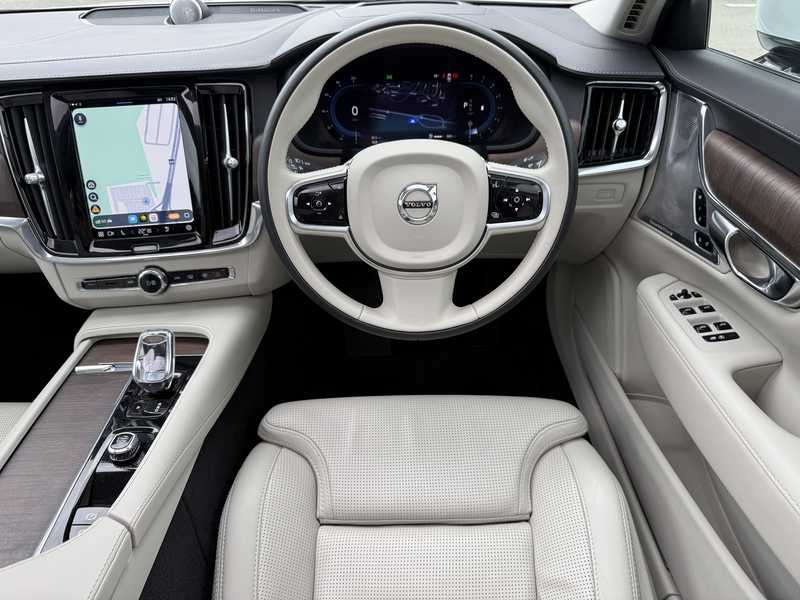 2022 Volvo S90 2,0L 2022 Cyprus