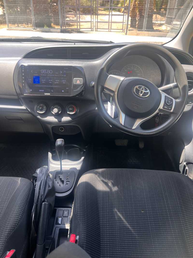 2014 Toyota Vitz 1,3L 2014 Cyprus