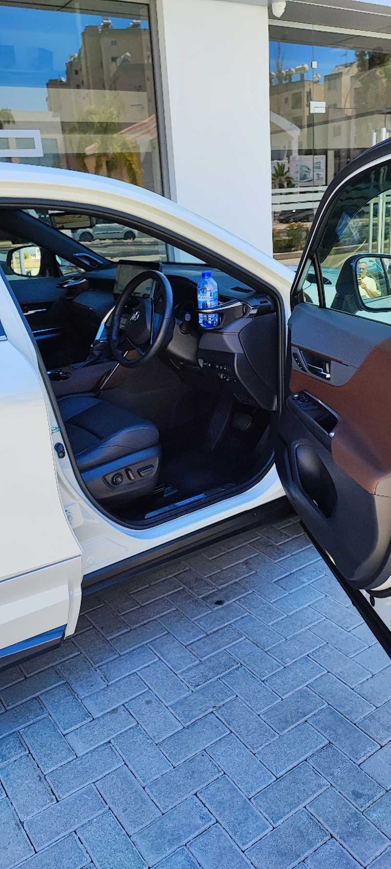 2022 Toyota Harrier 2,5L 2022 Cyprus