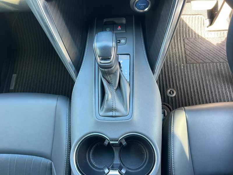 2021 Toyota Harrier 2,5L 2021 Cyprus