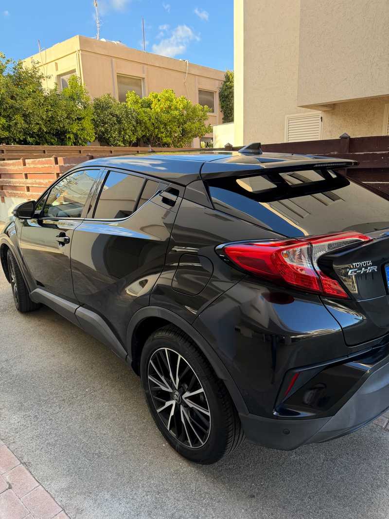 2017 Toyota C-HR 1,8L 2017 Cyprus