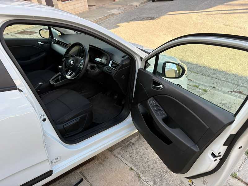 2022 Renault Clio 1,0L 2022 Cyprus