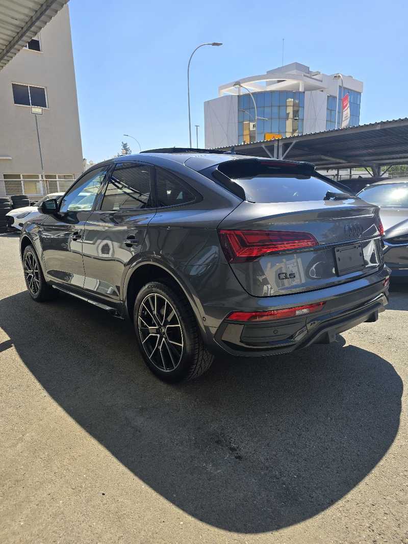 2022 Audi Q5 2,0L 2022 Cyprus