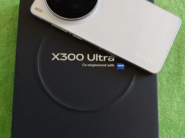 Vivo x300 ultra 512 global, Nicosia — Latsia - Agios Eleftherios