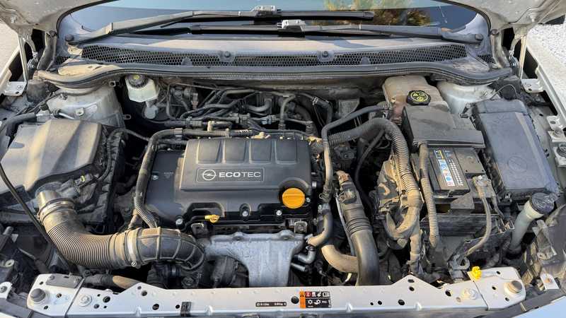 2011 Opel, Vauxhall Astra 1,4L 2011 Cyprus