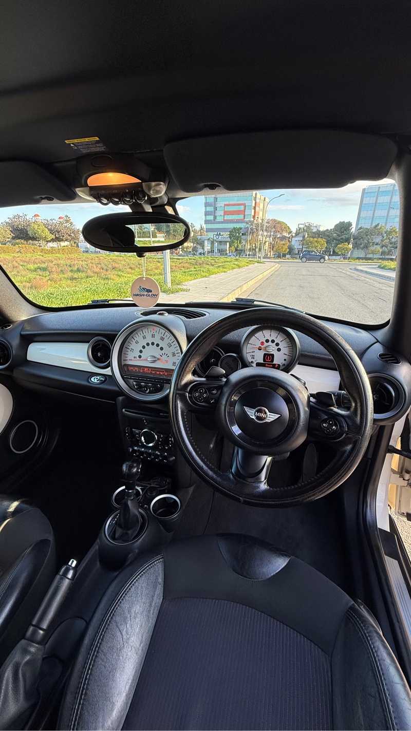 2013 Mini Convertible 1,6L 2013 Cyprus