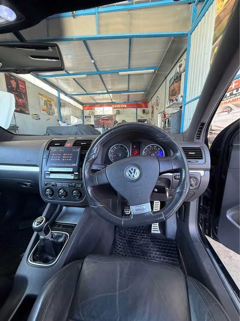 2005 Volkswagen Golf 2,0L 2005 Cyprus