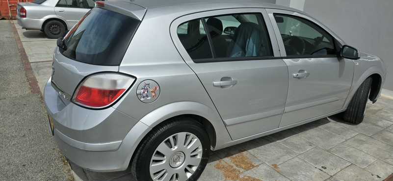 2006 Opel, Vauxhall Astra 1,6L 2006 Cyprus