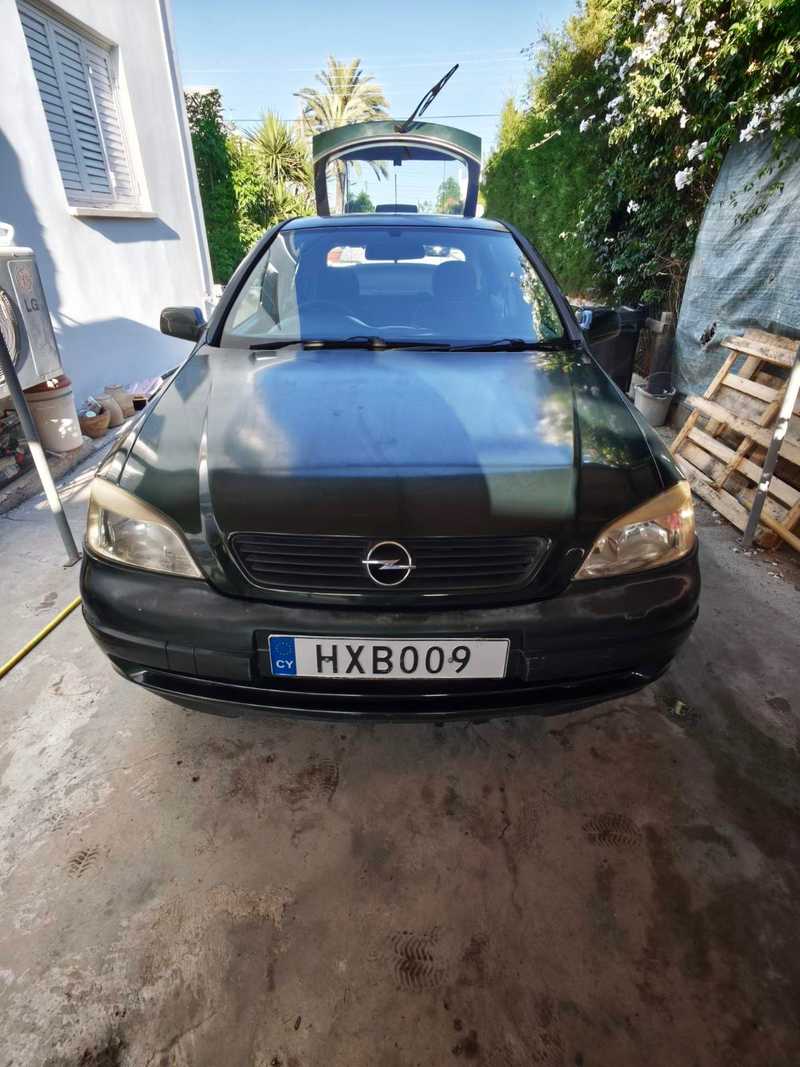 2001 Opel, Vauxhall Astra 1,6L 2001 Cyprus