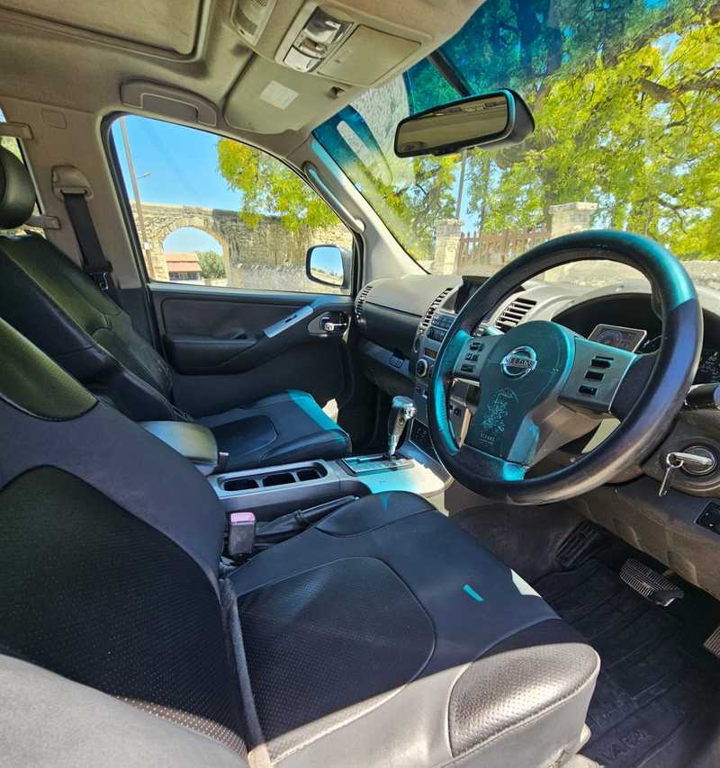 2006 Nissan Navara 2,4L 2006 Cyprus