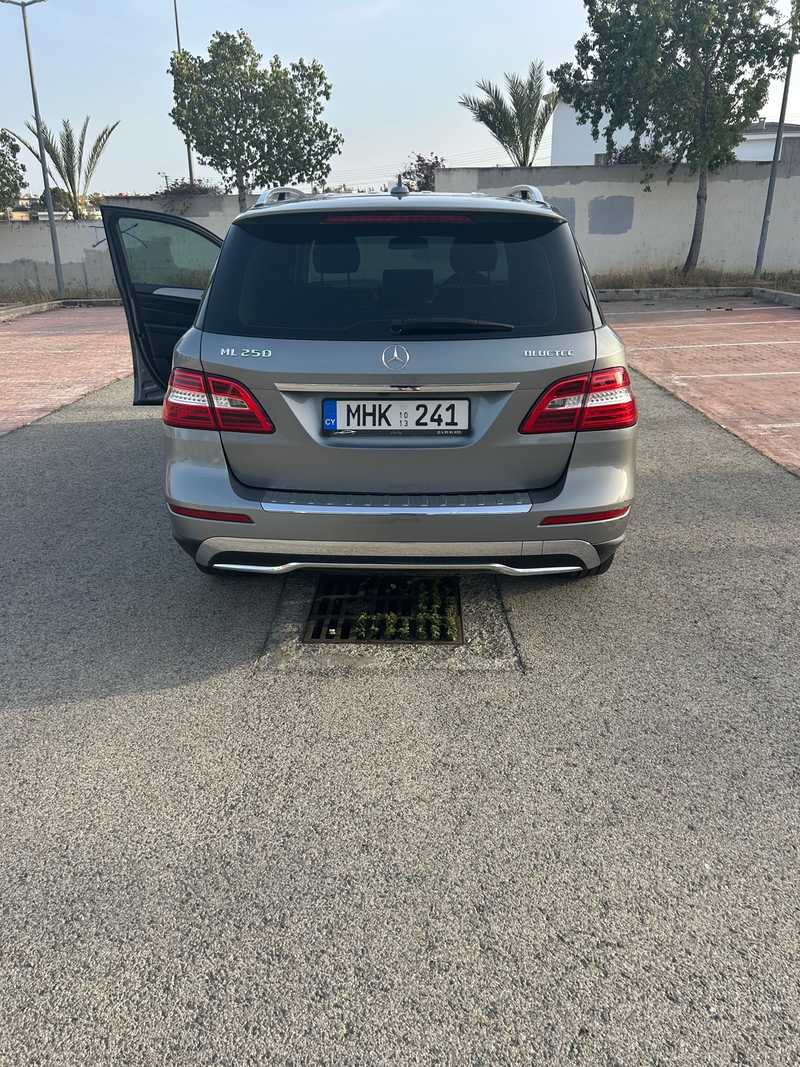 2013 Mercedes-Benz M-Class 2,2L 2013 Cyprus