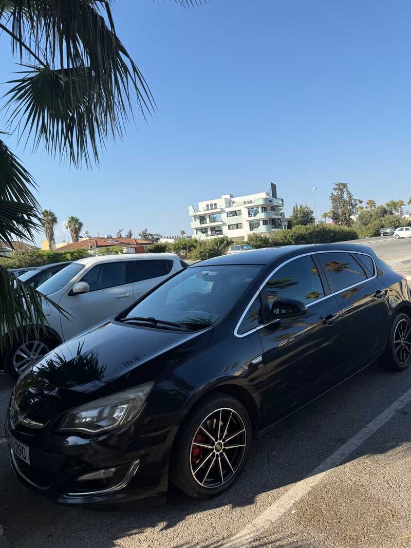 2015 Opel, Vauxhall Astra 2,0L 2015 Cyprus