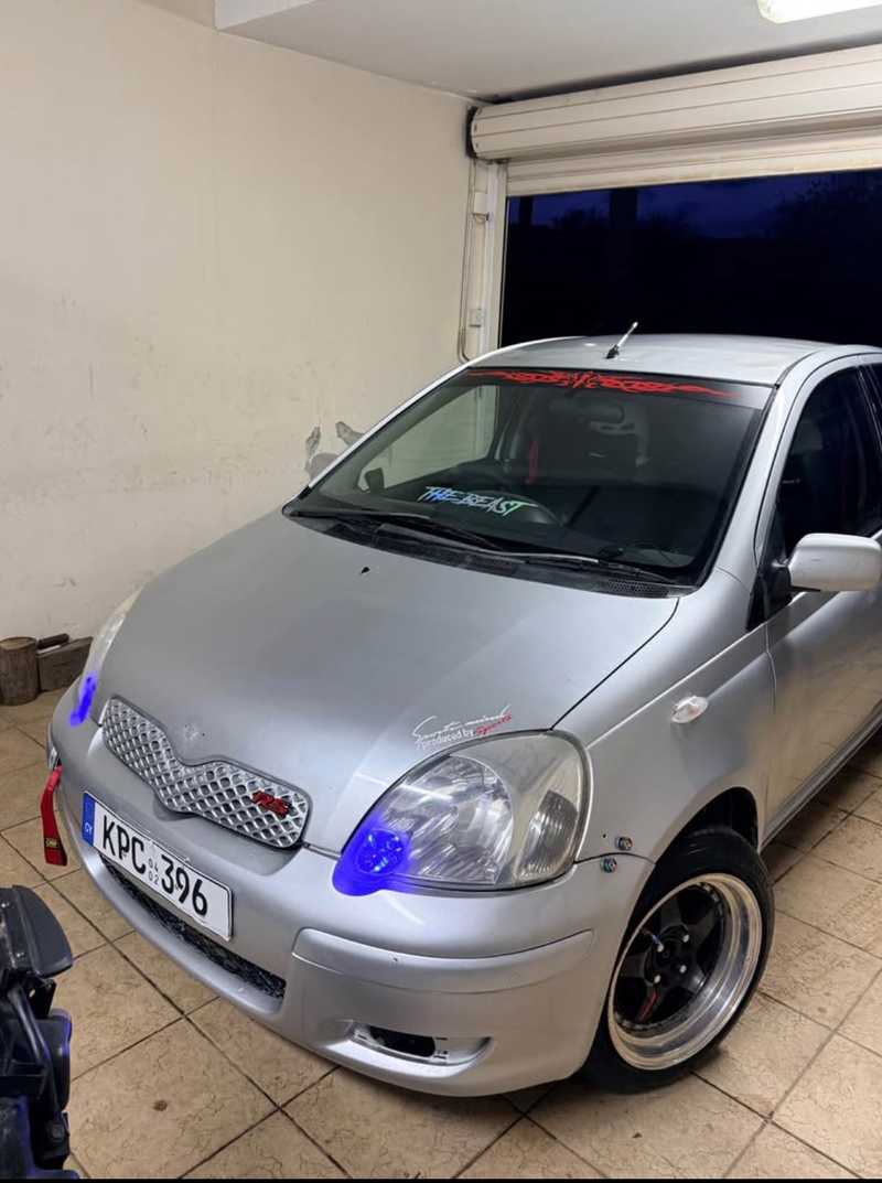 2002 Toyota Vitz 1,0L 2002 Cyprus