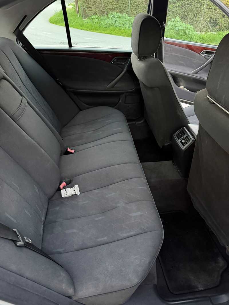 2002 Mercedes-Benz E-Class 2,0L 2002 Cyprus