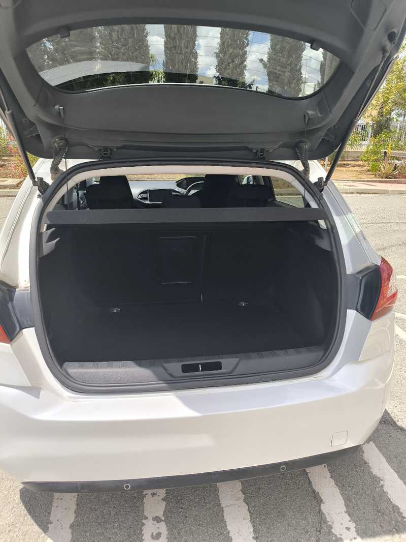 2017 Peugeot 308 1,2L 2017 Cyprus