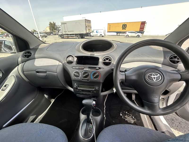 2003 Toyota Vitz 1,0L 2003 Cyprus