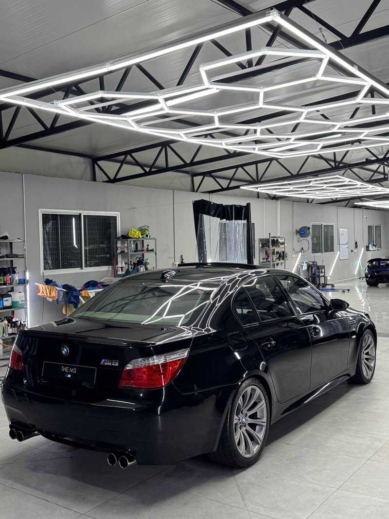 2006 BMW M5 5,0L 2006 Cyprus