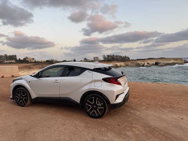 2022 Toyota C-HR 1,8L 2022 Cyprus