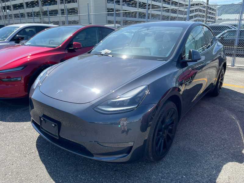 Tesla Model Y Electric 2025