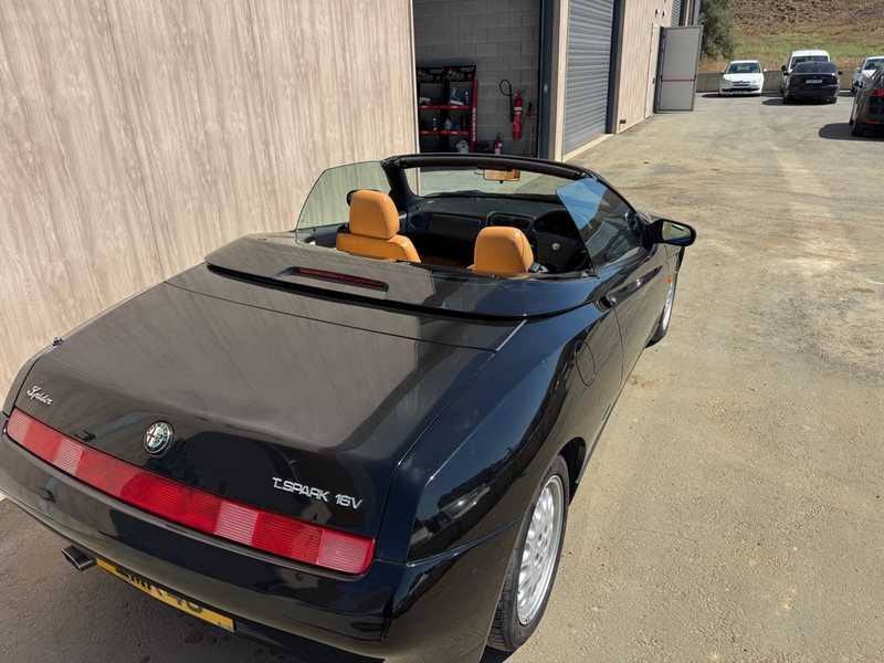 1996 Alfa Romeo Spider 2,0L 1996 Cyprus