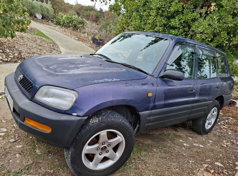 Toyota RAV4 2,0L 1998
