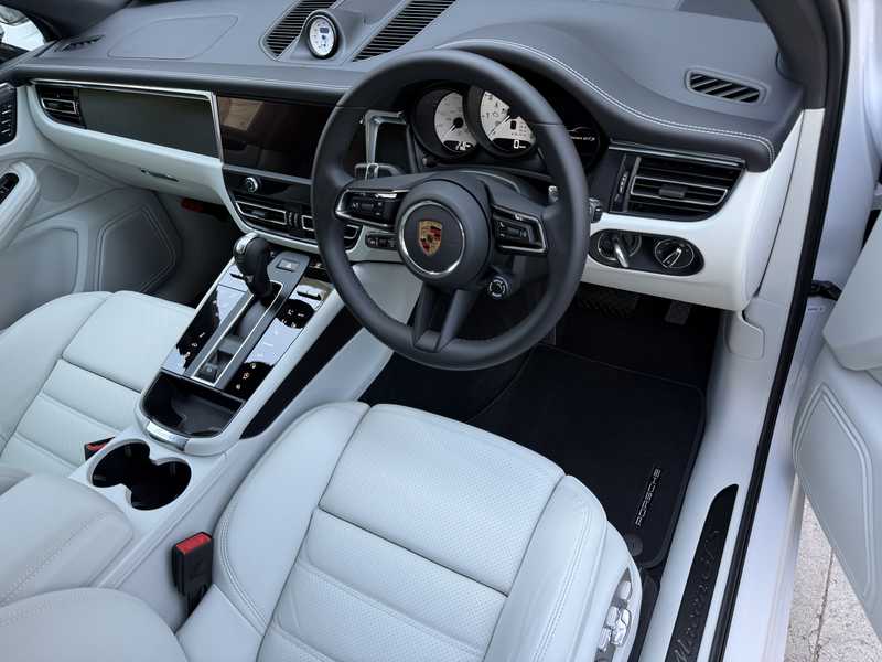 2025 Porsche Macan 2,9L 2025 Cyprus