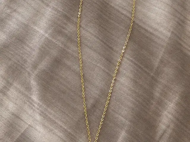 Elegant gold necklace with pink heart pendant, Επαρχία Λάρνακας — Λιβάδια Λάρνακας