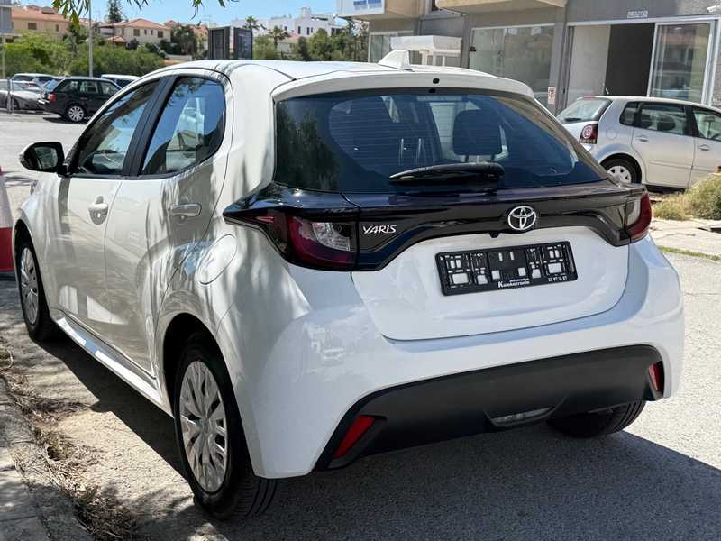 2022 Toyota Yaris 1,5L 2022 Cyprus