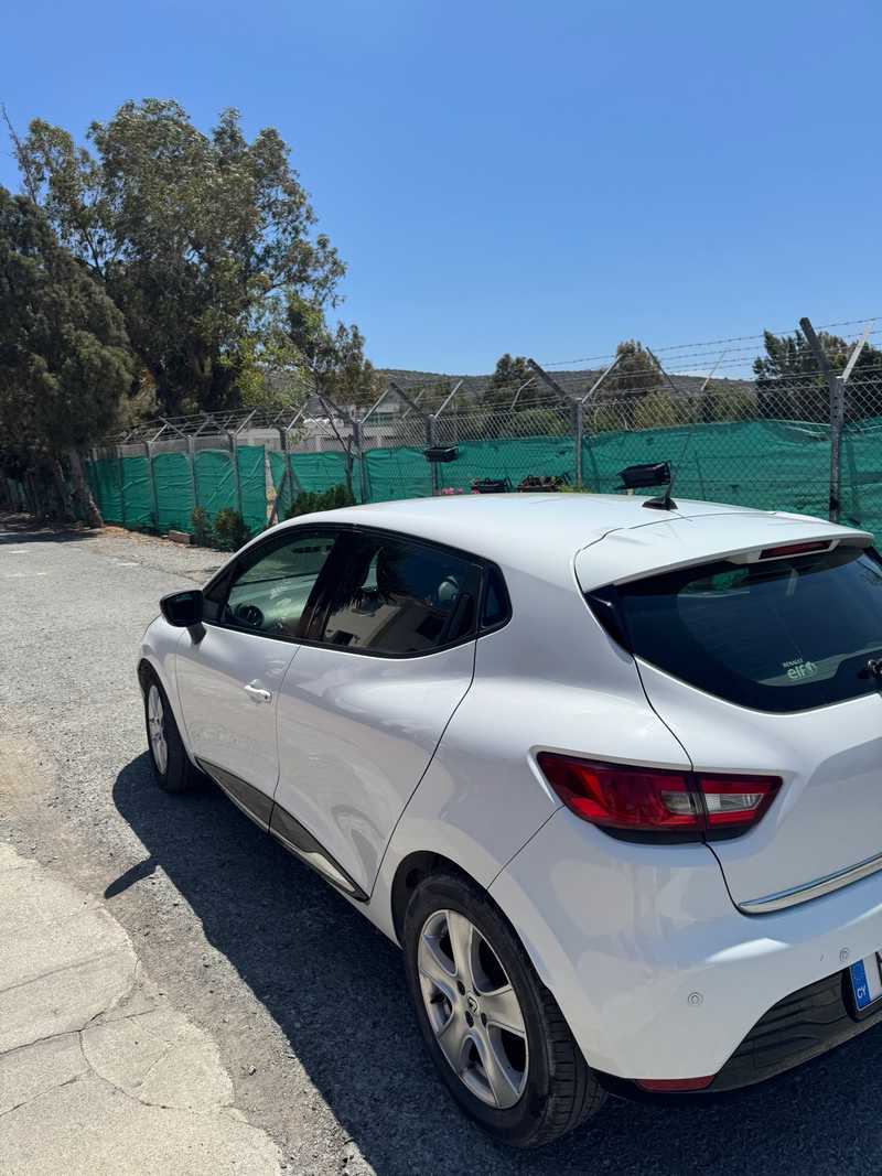 2015 Renault Clio 1,2L 2015 Cyprus