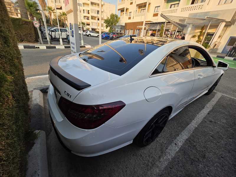 2012 Mercedes-Benz E-Class 2,5L 2012 Cyprus