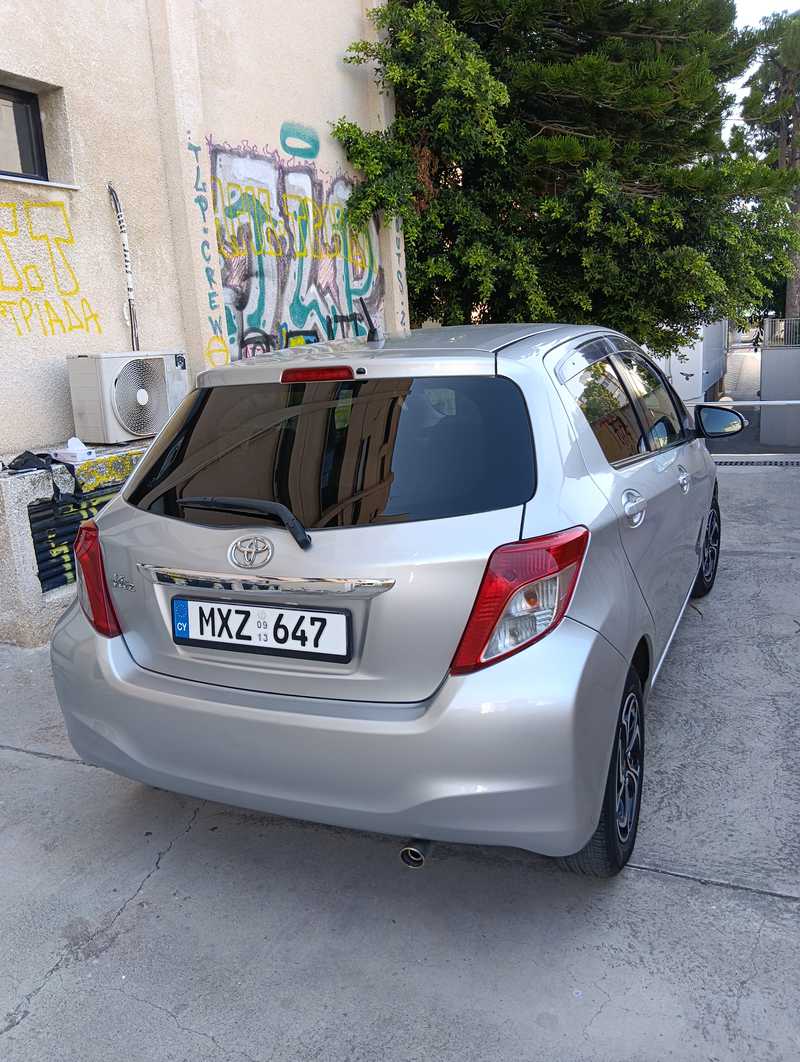 2013 Toyota Vitz 1,4L 2013 Cyprus