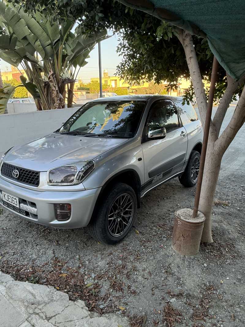 2002 Toyota RAV4 2,0L 2002 Cyprus