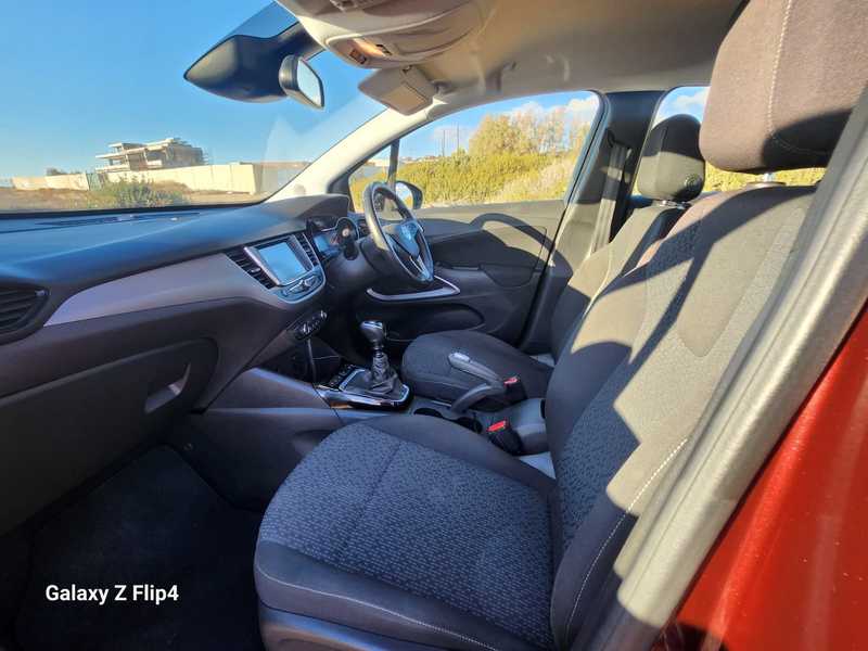 2019 Opel, Vauxhall Crossland X 1,5L 2019 Cyprus