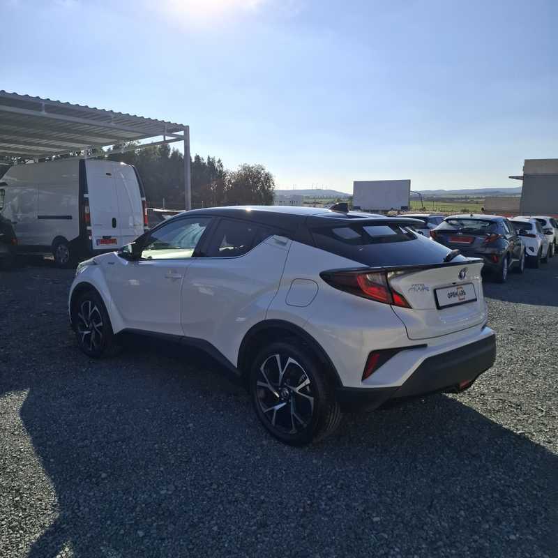 2021 Toyota C-HR 1,8L 2021 Cyprus