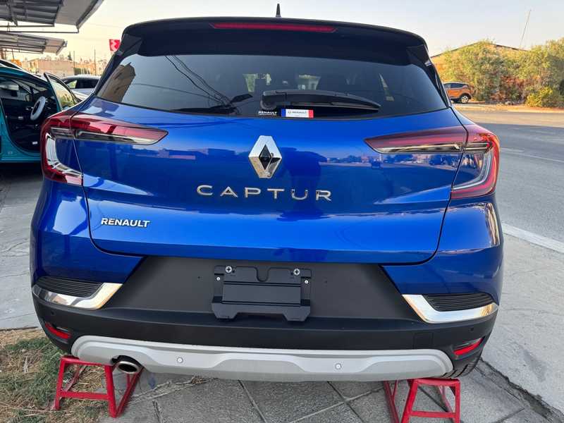 2021 Renault Captur 1,3L 2021 Cyprus