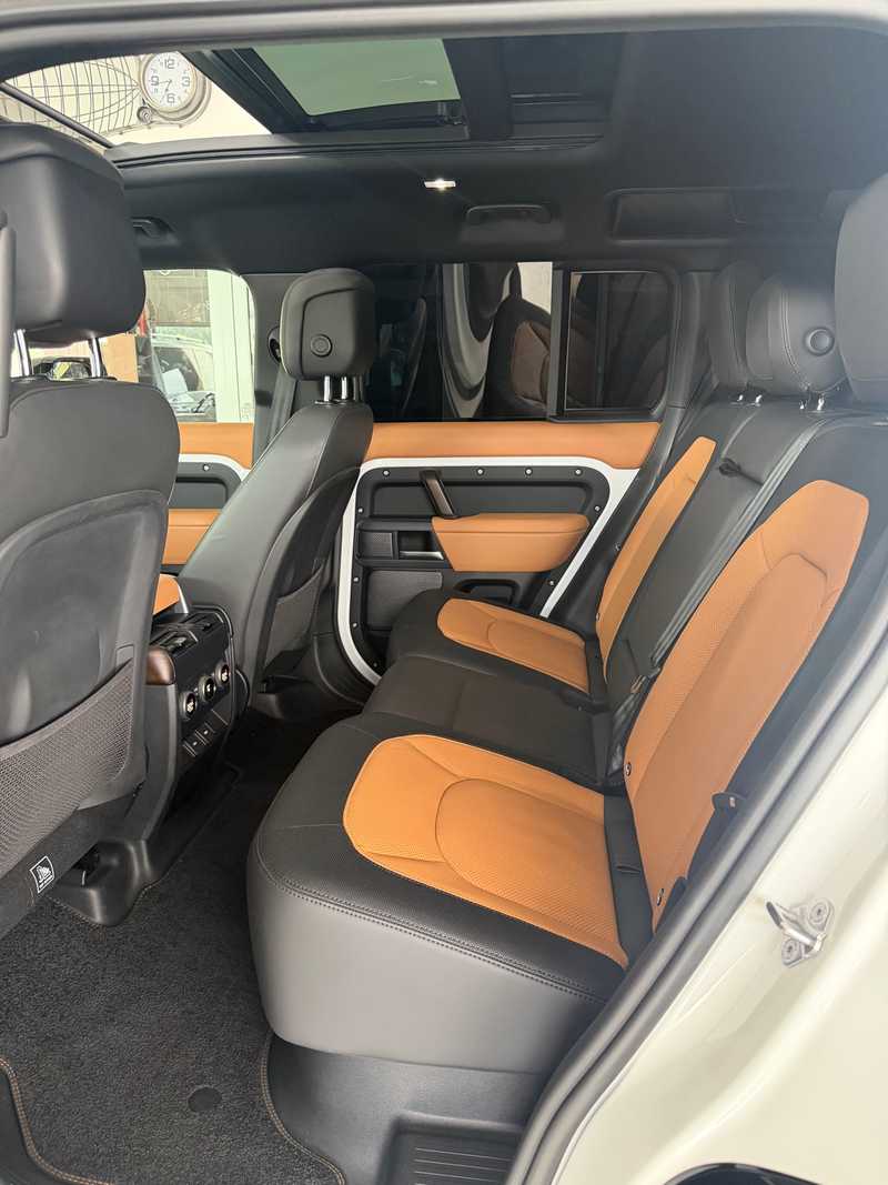 2025 Land Rover Defender 3,0L 2025 Cyprus