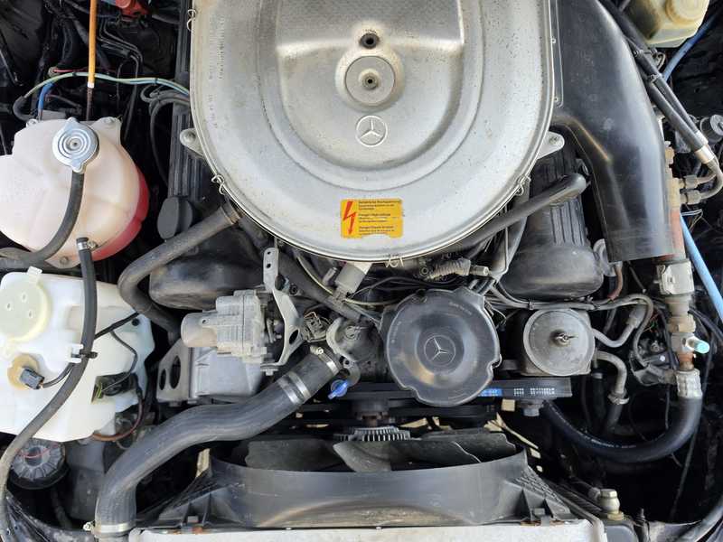 1988 Mercedes-Benz SL-Class 5,6L 1988 Cyprus